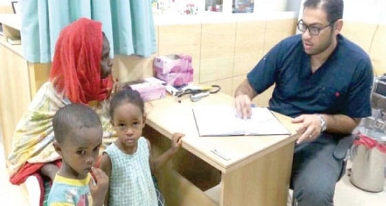 عيادات مركز الملك سلمان تغيث 1850 لاجئاً يمنياً بجيبوتي