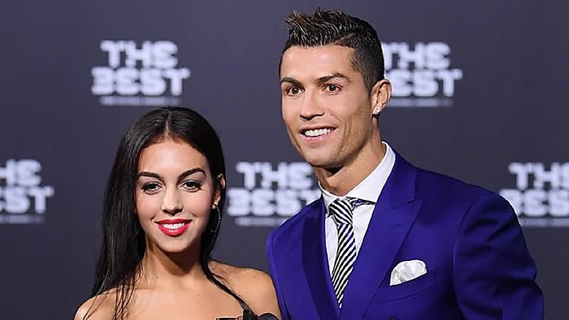 رونالدو وجورجينا يكشفان عن مفاجأة مرتقبة لهما