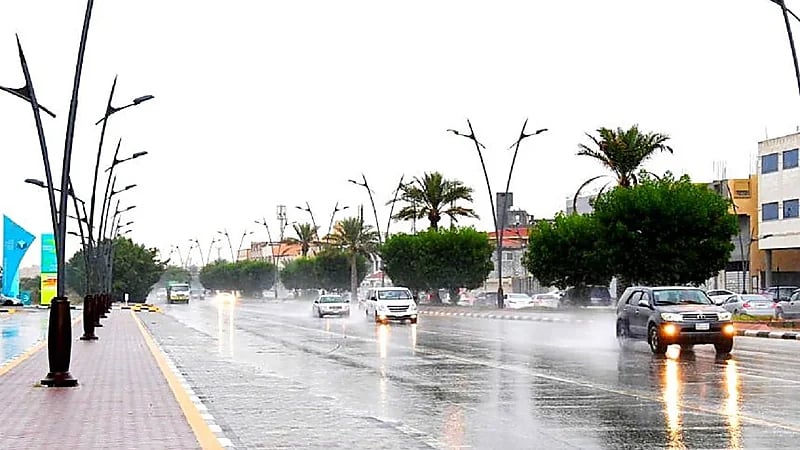 هطول أمطار رعدية على محافظات أضم والطائف والعرضيات وميسان