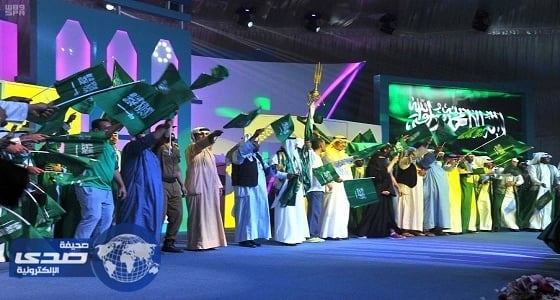 بالصور.. أمير الشرقية يدشّن مهرجان صيف 38