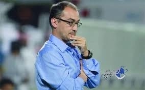 اربعة ملايين تؤخر اقالة مدرب الاتحاد كانيدا.