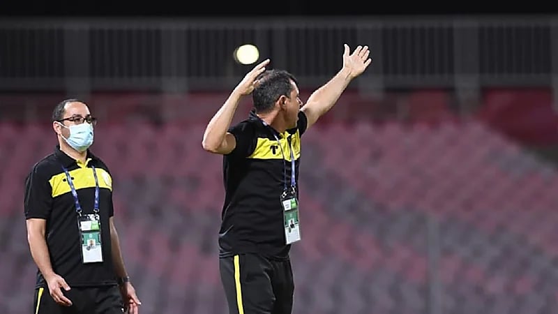 الكشف عن وجهة المدرب البرازيلي كاريلي القادمة