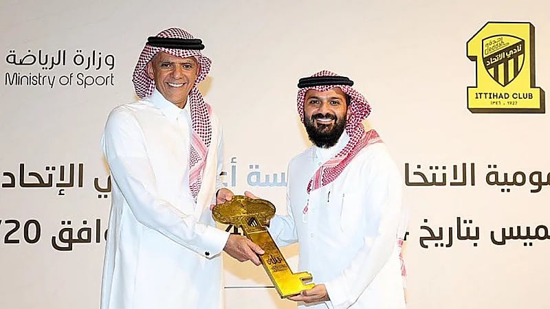 البكيري: هناك نية لدراسة تكليف أنمار الحائلي‬⁩ برئاسة ⁧‫الاتحاد‬⁩ خلفًا ⁧‫لـ لؤي ناظر ‬⁩