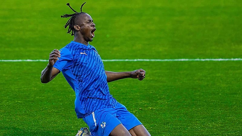 الرياض يتوصل لاتفاق نهائي للتعاقد مع ألفا سيميدو