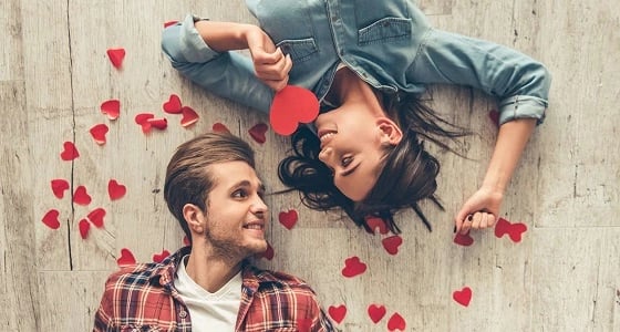 7 علامات تكشف تأثير والديك على علاقاتك بشريك حياتك