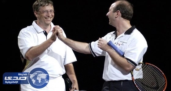 بيل جيتس يستعيد صدارة أثرياء العالم بعد ساعات من فقدها