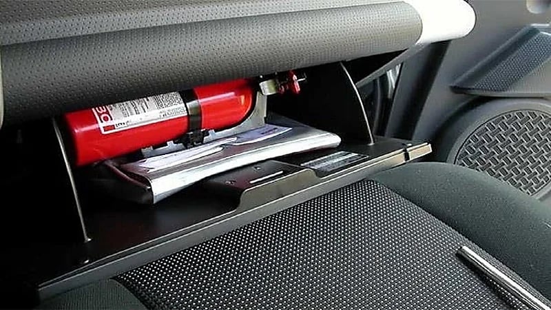 معدات هامة يجب توافرها في السيارة