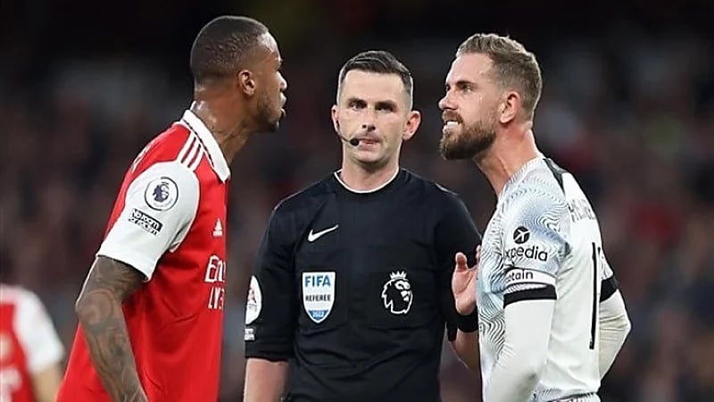 براءة هندرسون من العنصرية ضد لاعب آرسنال