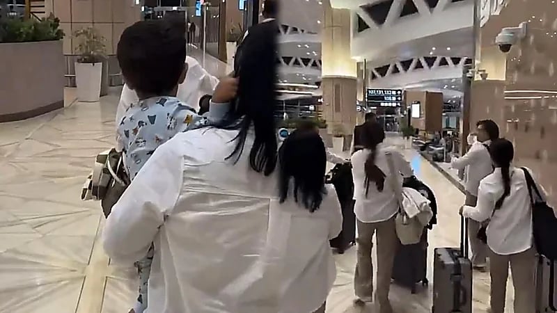 سارة الودعاني تسافر برفقة 5 عاملات عبر مطار الملك خالد.. فيديو
