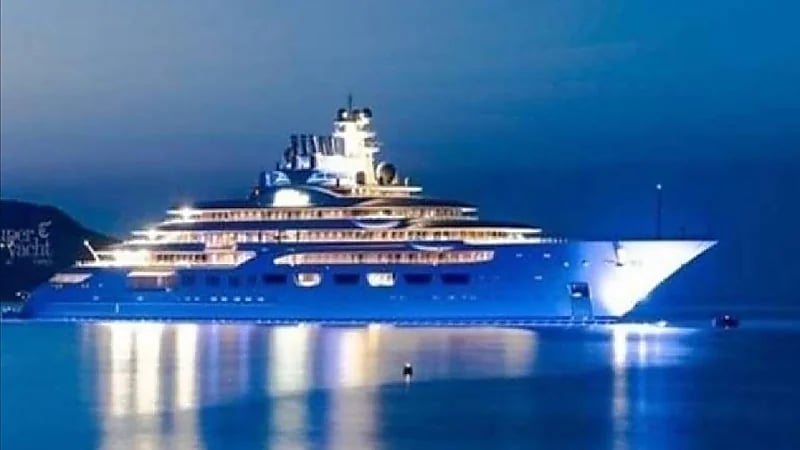 على خلفية غزو أوكرانيا .. إيطاليا تصادر يختاً لثري روسي بقيمة ٥٣٠ مليون يورو (فيديو)