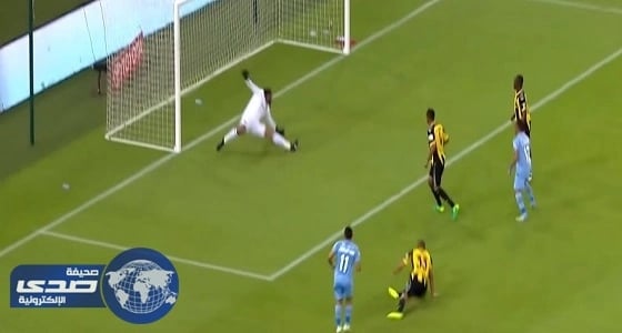 الباطن يفوز على الاتحاد بثلاثية في عقر داره