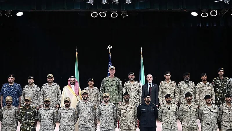 السعودية تسلّم الكويت قيادة قوة الواجب البحرية.. صور