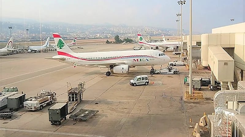 صورة من مطار بيروت تحزن اللبنانيين