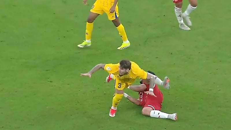 مدافع الغرافة يدهس عمر السومة بطريقة عنيفة .. فيديو