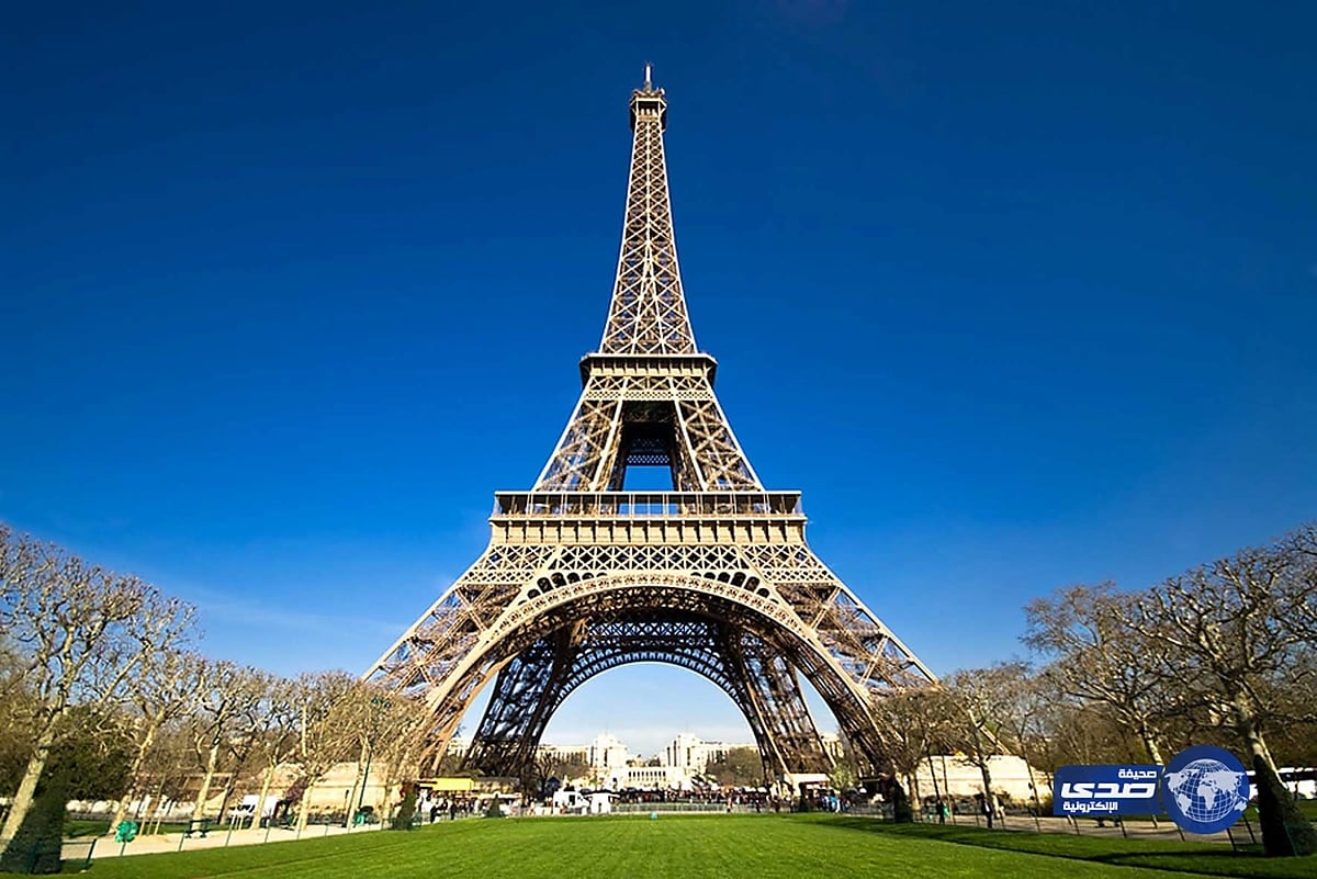 مصادر تكشف معلومات جديدة عن "فتاتي باريس".. وتؤكد احتجازهما لدى السلطات الفرنسية