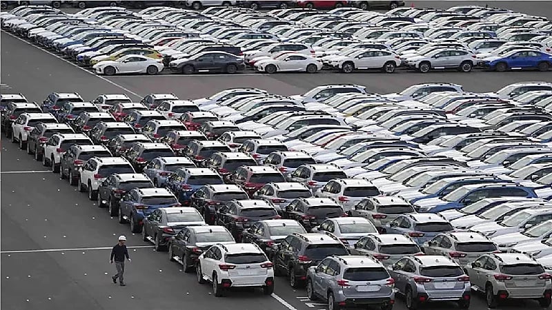 دول أعداد المركبات بها أكثر من سكانها