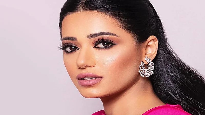 بالصور .. " رحمة رياض " تعلن خطوبتها على ممثل أمريكي