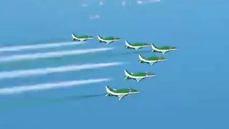 بالفيديو.. الصقور السعودية تقدم عرض جوي رائع في سماء بودابست