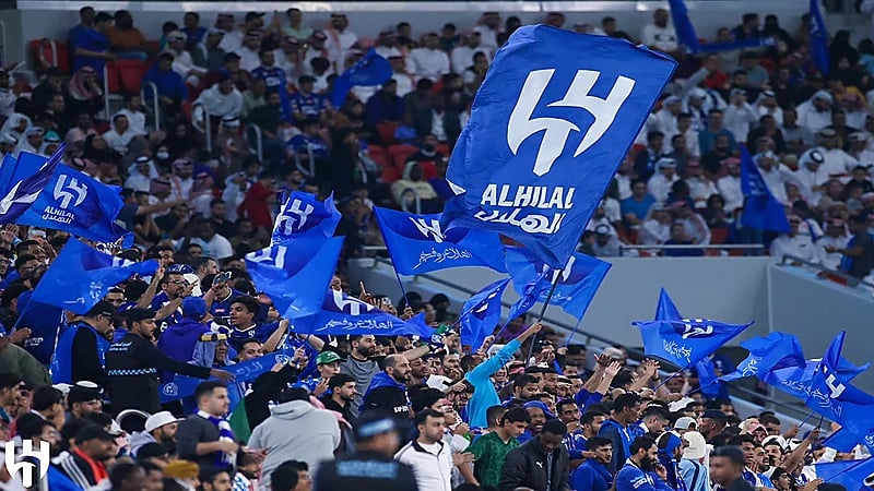 أصبح الأول عربيًا وآسيويًا .. الهلال ضمن أفضل 50 نادٍ في العالم