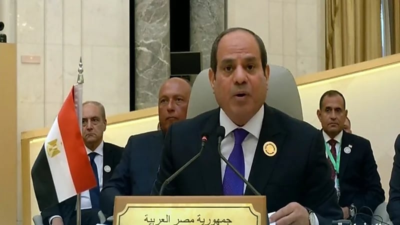 ‏بالفيديو.. "السيسي": لم يعد مقبولا أن يكون من بين أبناء أمتنا العربية من هو لاجئ أو نازح