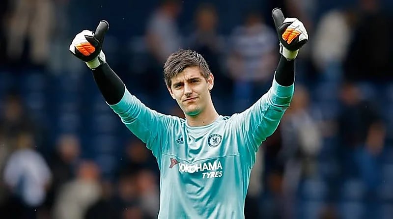 كشف مصير الحارس كورتوا من المشاركة في مواجهة الريال وبرشلونة