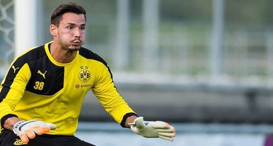 " بوركي " مهاجما جماهير كرة القدم: الأفضل أن يظلوا في منازلهم