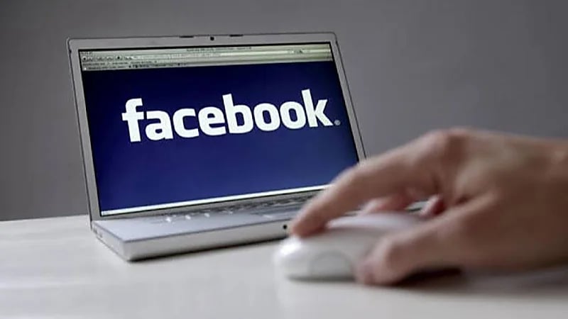 السجن عامين وشهرًا لشخص أنشأ حسابًا وهميًا على فيسبوك