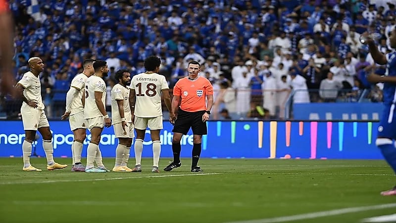 صحيفة نيجيرية تعلق على منع النصر من التسجيل