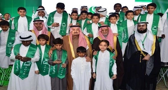 بالصور.. أمير الرياض يكرم أكثر من 400 متفوق ومتفوقة من أبناء جمعية إنسان