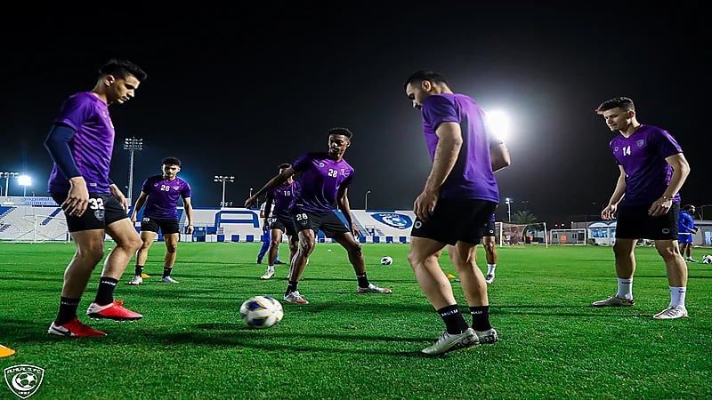 الهلال يستعد لأجمك.. والإصابة تغيب الدوسري 4 أسابيع