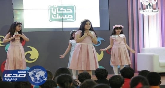 بالصور.. " حكايا مسك " يحصد 12 ألف زائر بينهم إعلاميين في اليوم الأول بأبها