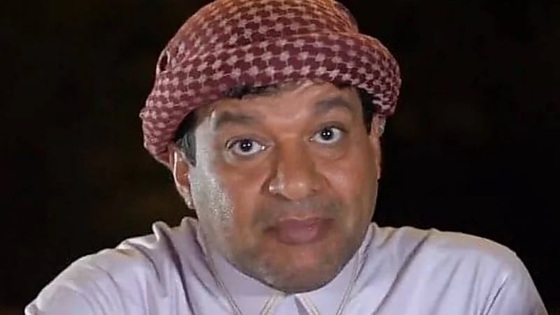 الدكتور خالد الزعاق يوثق فعاليات العيد في منزلهم.. فيديو