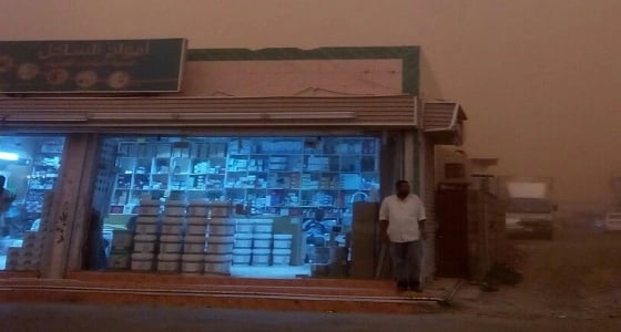 بالصور.. رياح شديدة تضرب الأجزاء الشمالية من جازان