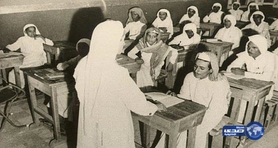 الموارد البشرية تعتمد نظام العمل عن بُعد في القطاع الحكومي