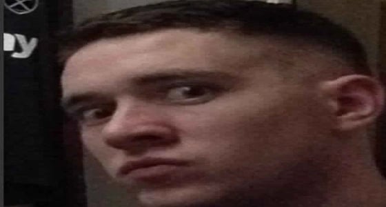 سجين يقضي عقوبته عبر الفيسبوك والسيلفي