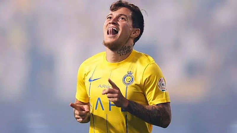 محترف النصر أوتافيو يوثق لحظاته العائلية في المملكة .. فيديو