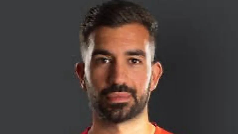 النجمة يفاضل بين باتشيكو وحارس برازيلي لتعزيز حراسة المرمى