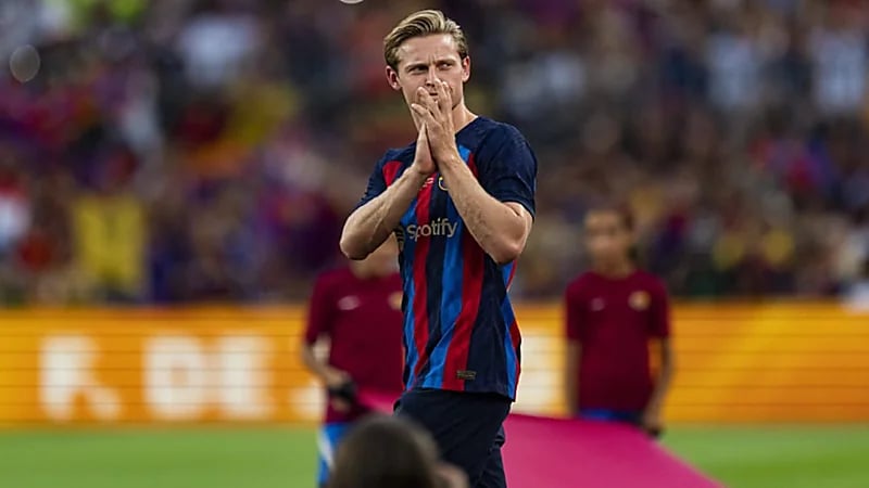 دي يونغ يكشف عن وجهته المقبلة حال رحيله عن برشلونة 