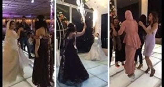 بالفيديو.. عروس وصديقتها تثيران ذعر المعازيم