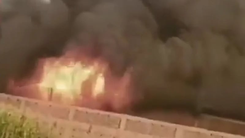 حريق هائل بمصنع في القناطر الخيرية بمصر