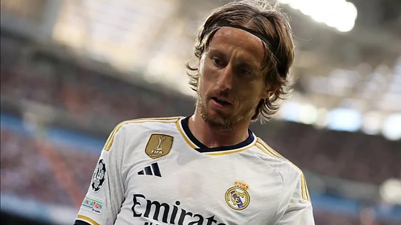 حسم موقف مودريتش من الانتقال إلى روشن