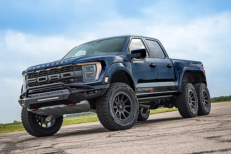 بالصور.. مواصفات وسعر فورد F-150 Raptor R سداسية العجلات