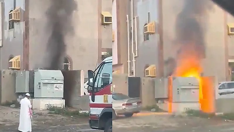 انفجار هائل في عداد كهرباء بجوار أحد المنازل .. فيديو