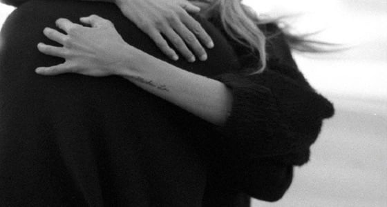 للمتزوجين.. تعرف على مؤشرات الجسد لممارسة العلاقة الحميمية