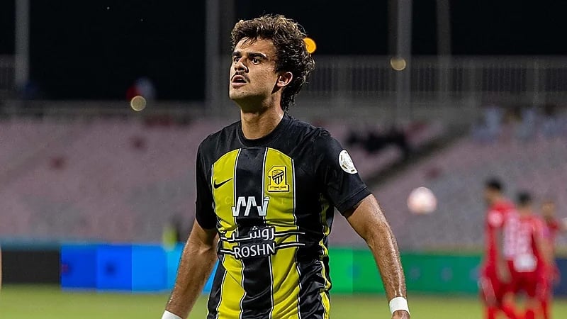 الاتحاد يقترب من حل أزمة نجمه البرتغالي