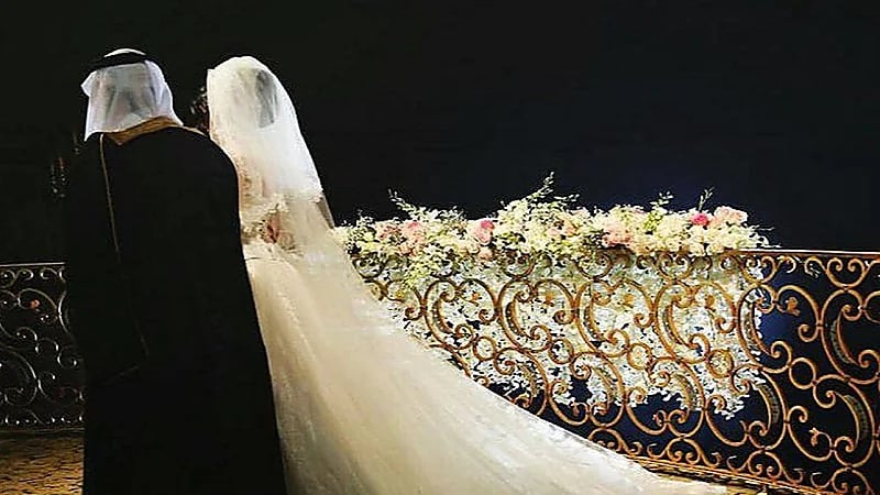 "السلمان" : لا تتزوج وانت غير متحمس للزواج