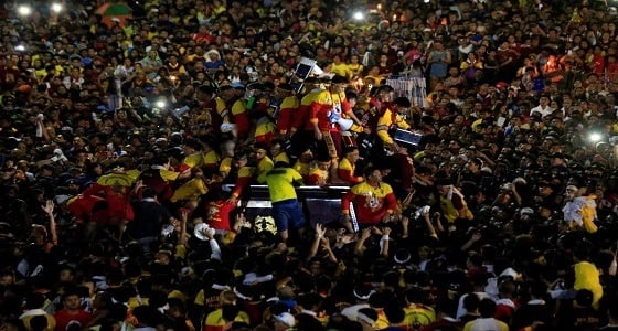  ملايين الفلبينيين يشاركون بموكب تمثال الناصري الأسود للحصول على البركة