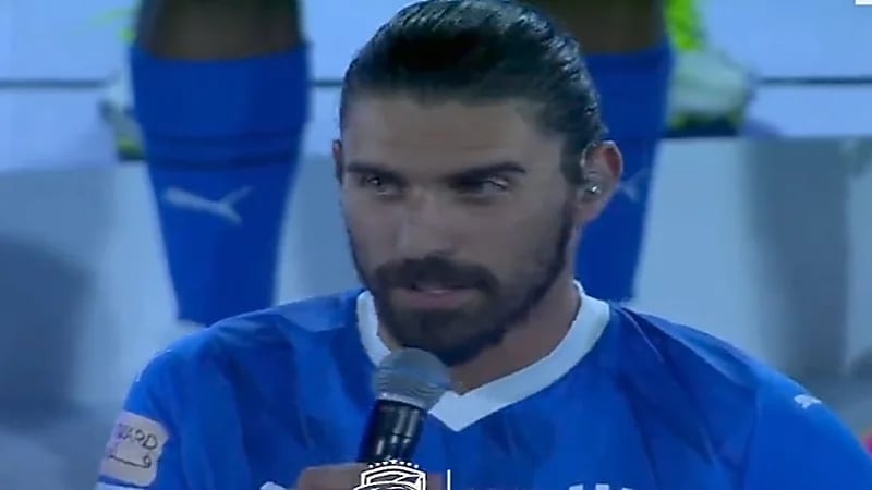 نيفيز لجماهير الهلال: السلام عليكم.. فيديو