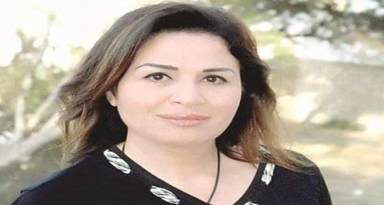 بالصورة.. إلهام شاهين تثير الجدل بارتدائها برقع خليجي على فستان قصير