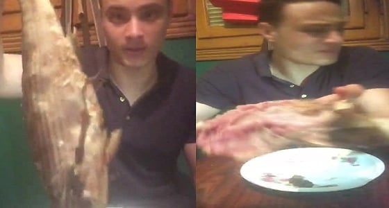 بالفيديو.. شاب يسخر من متناولي الفسيخ على طريقته الخاصة